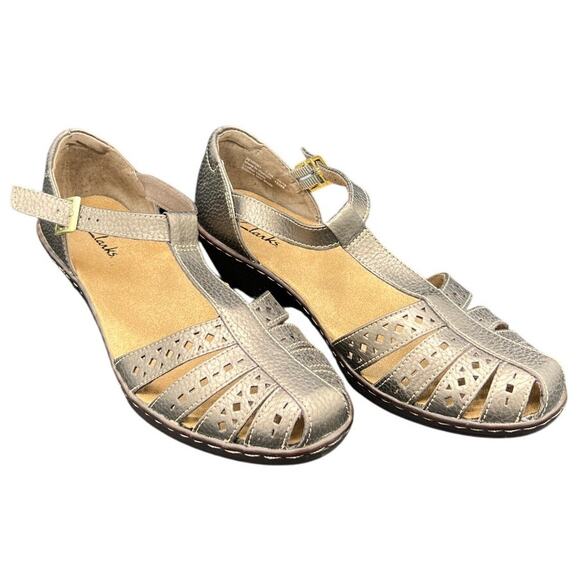 🥿 Clarks Metallic Pubbled Cutout Leather Mary Jane 7.5M Comfort Fisherman Style - Picture 1 of 7